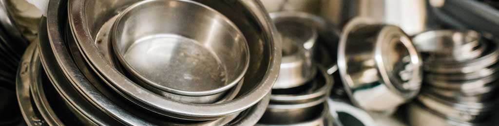 Community service washing dishes at Operation Kindness